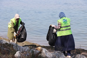 YALOVA DA 1 TON KATI ATIK TOPLANDI